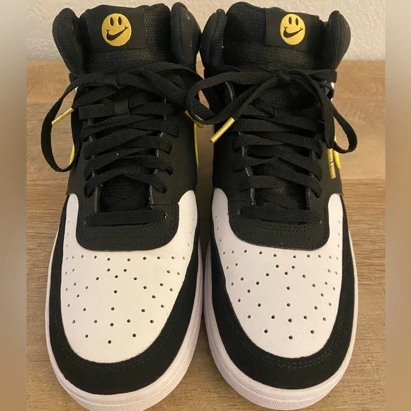 Nike | Shoes | Nike Court Vision Mid Go The Extra Smile  display picture 1